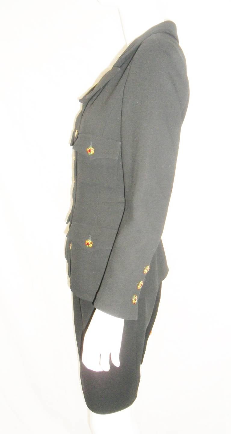 Chanel black skirt  suit  w gripoix buttons Coll 96 A In Excellent Condition In New York, NY