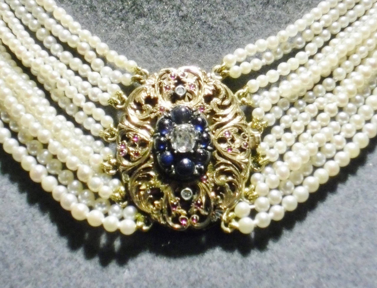 Edwardian 12 pearl chocker necklace with diamond  and ruby  Antique clasp  1900's For Sale