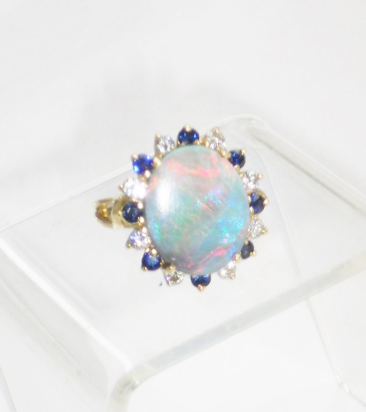 Vintage Jelly Opal w Diamonds and Sapphiers Ring For Sale 5