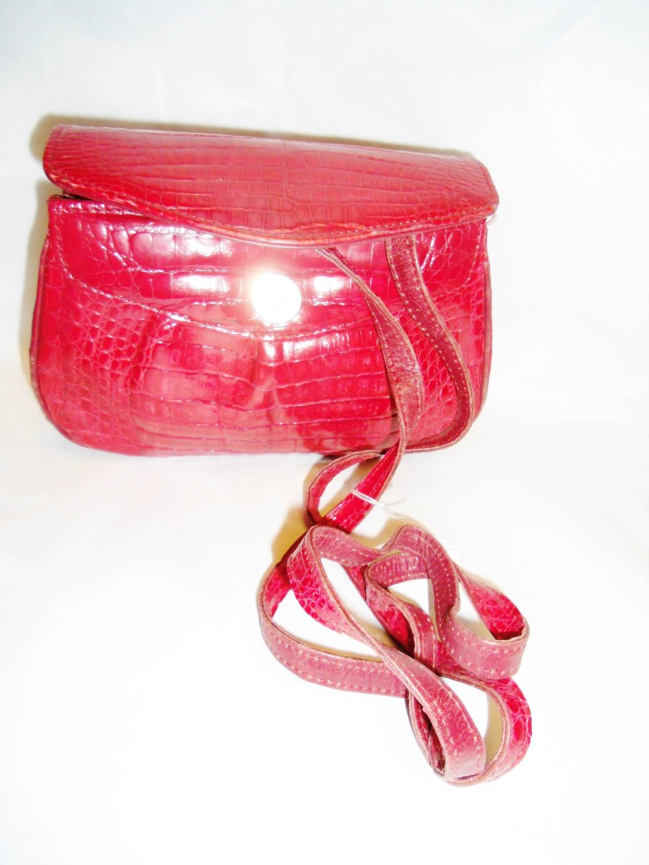 Red Alligator Crossbody bag/ clutch For Sale 3