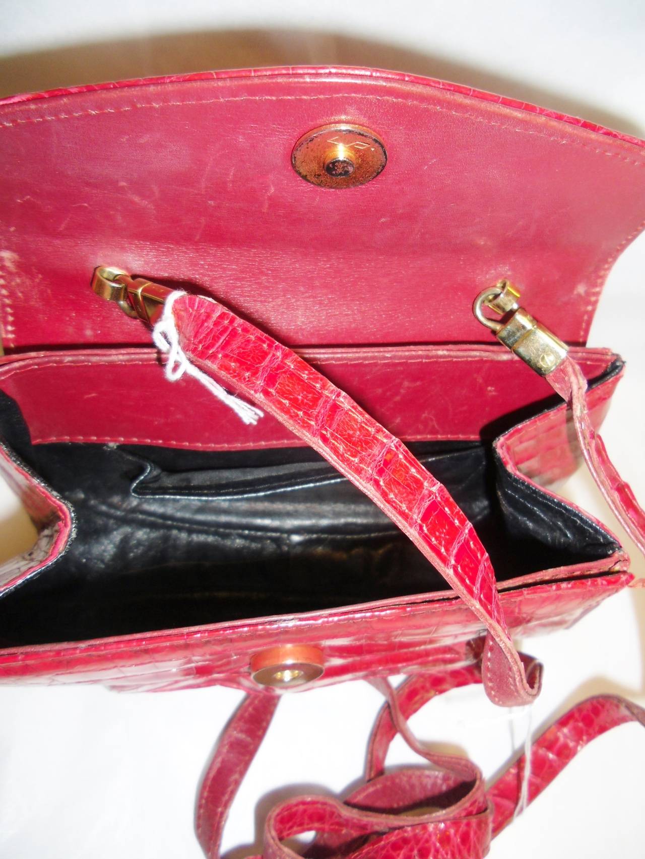 Red Alligator Crossbody bag/ clutch For Sale 4