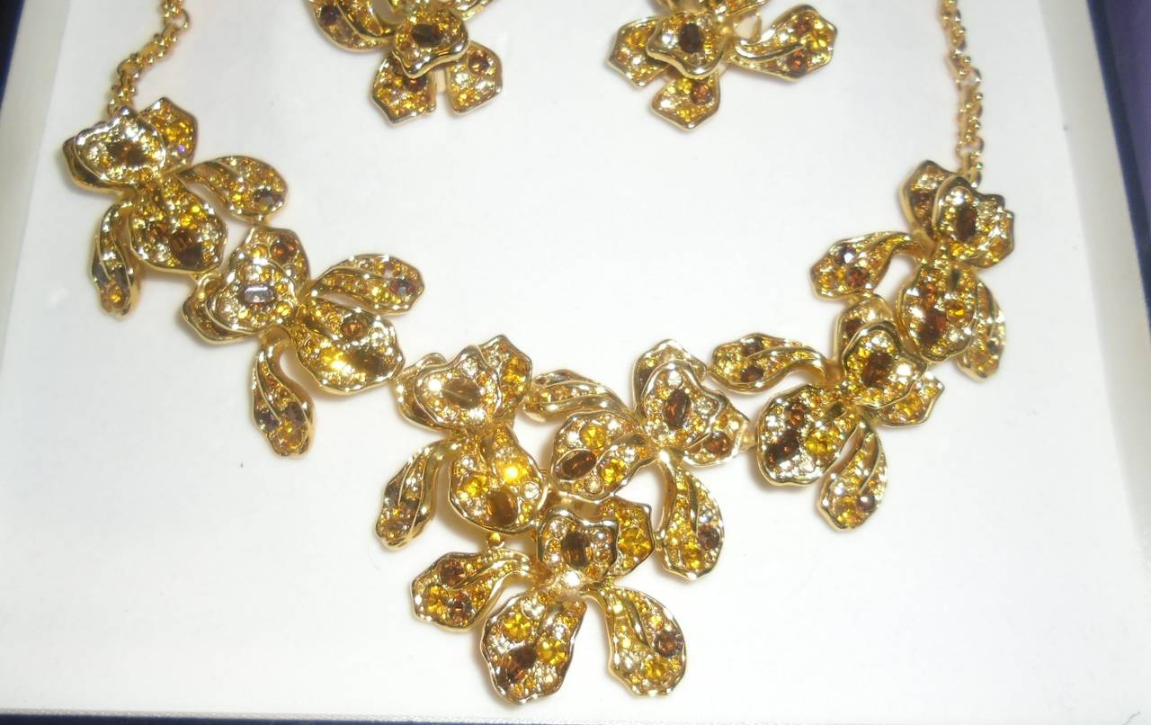 Women's Kenneth Jay Lane Vintage Orchid Necklace and Earrings For Sale