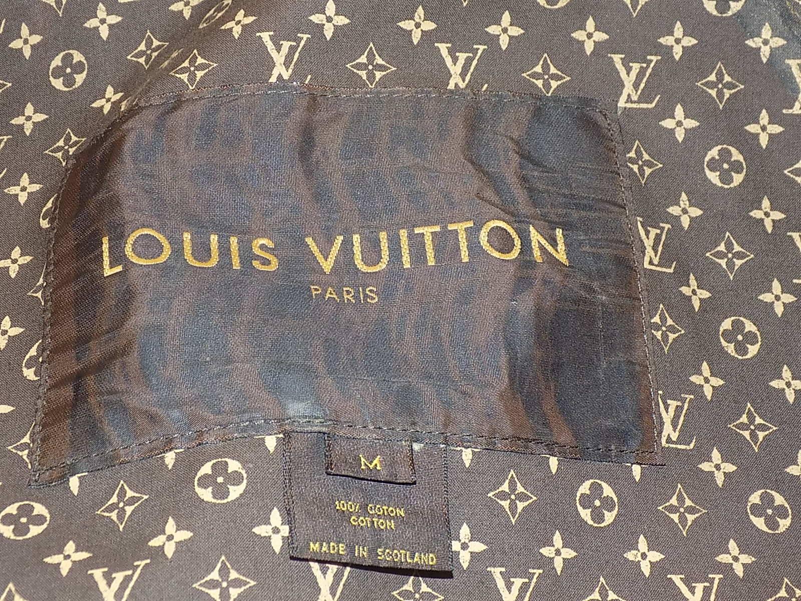Louis Vuitton monogram Mackintosh Rain coat  In Excellent Condition In New York, NY
