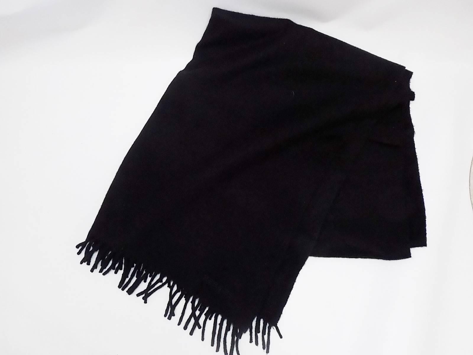 Hermes Black Cashmere extra wide shawl scarf with fringes  In Excellent Condition In New York, NY