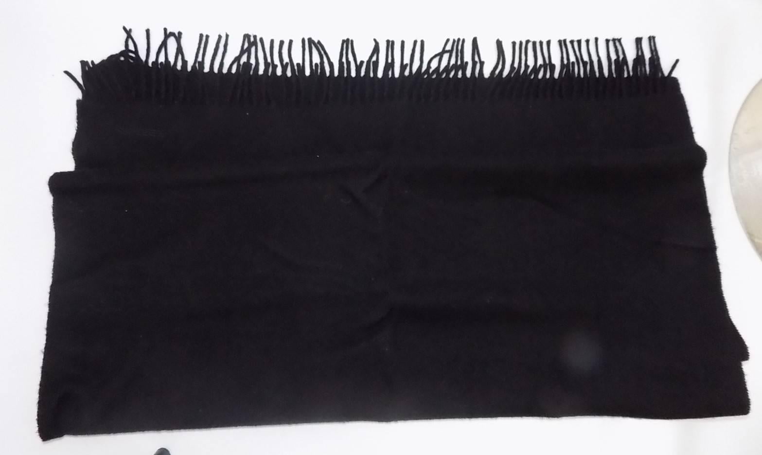 Fabulous and cloud soft Hermes black cashmere extra wide 28