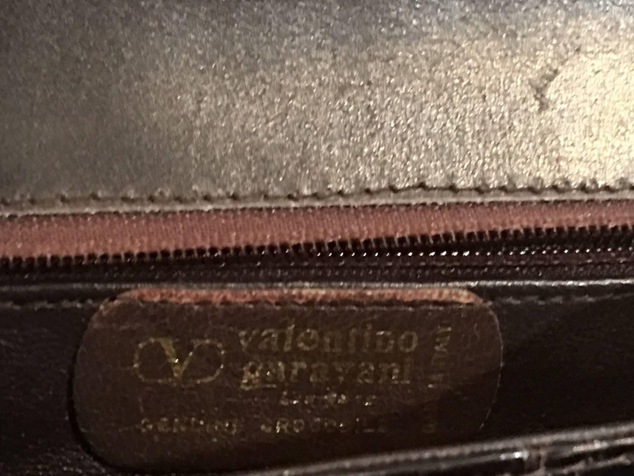 Valentino Garavani Chocolate Brown  Alligator  Clutch/ Shoulder Bag  In Excellent Condition In New York, NY