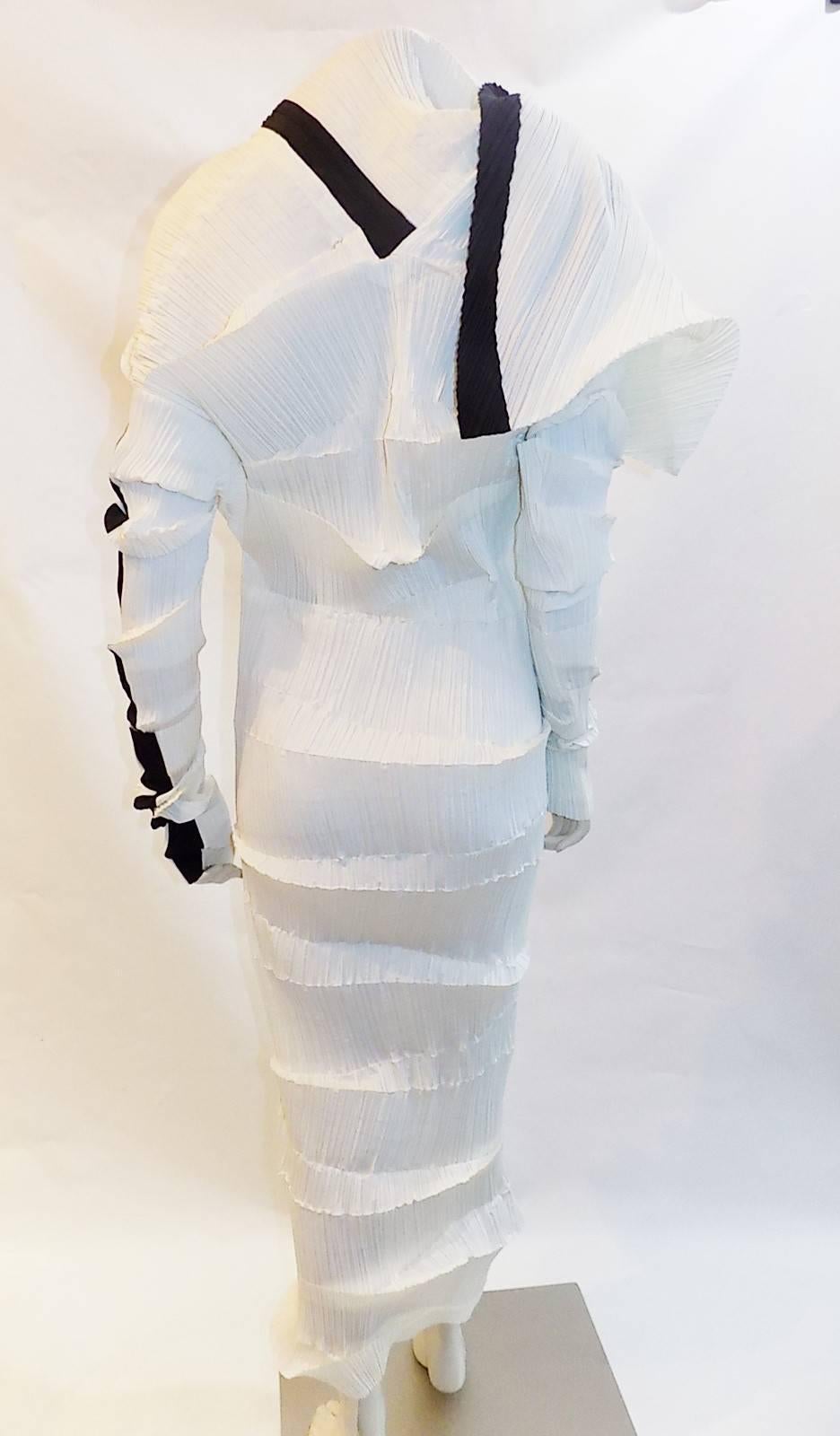 Important Issey Miyake dress photographed  the book by Irving Penn 1999 3
