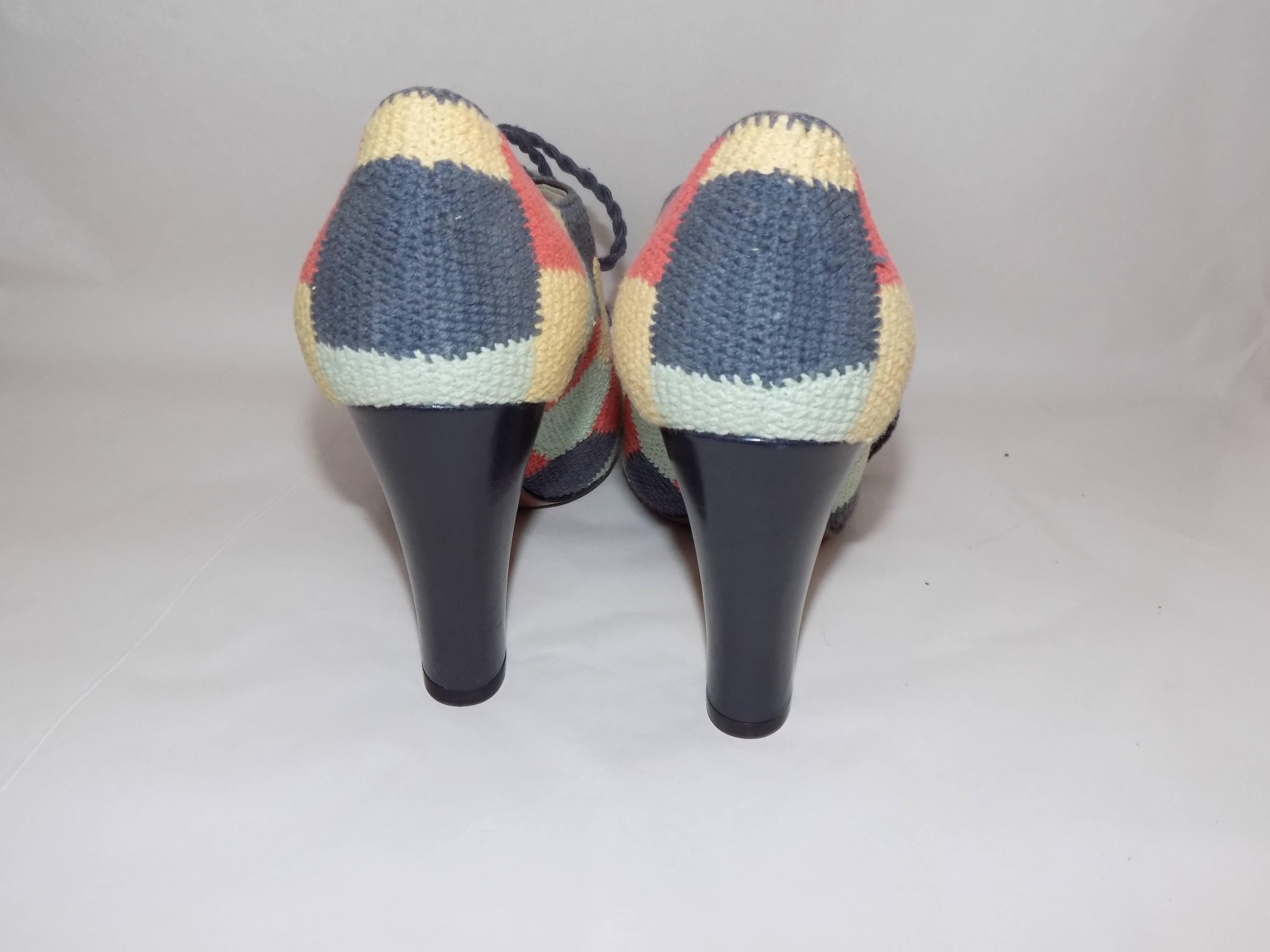 Iconic Salvatore Ferragamo limited Museum  edition crochet  oxford shoes For Sale 1