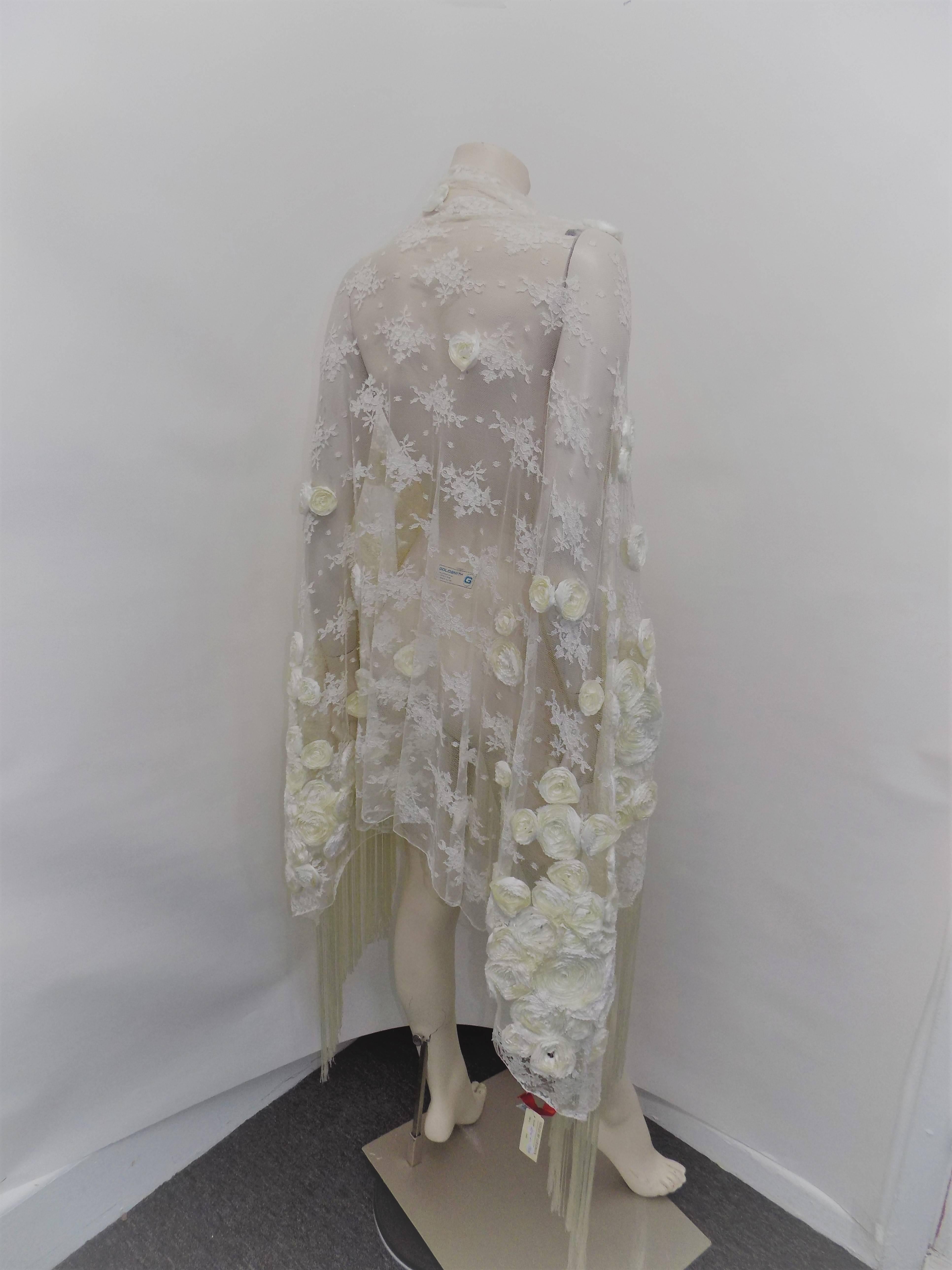 Valentino New with tag  ivory Rosette  and fringes Lace Shawl / bridal In New Condition In New York, NY