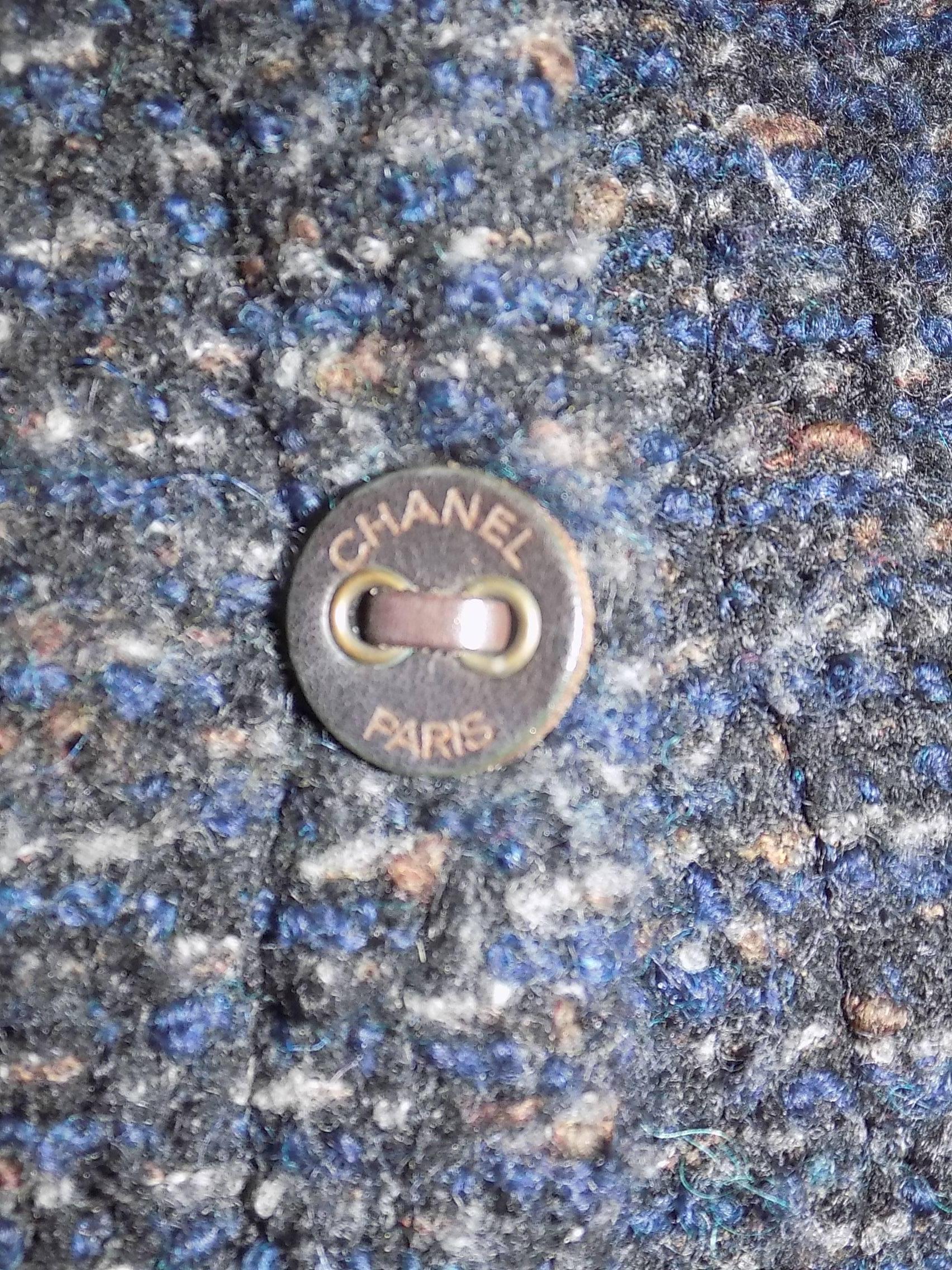 Short Chanel Boucle Jacket / coat 1