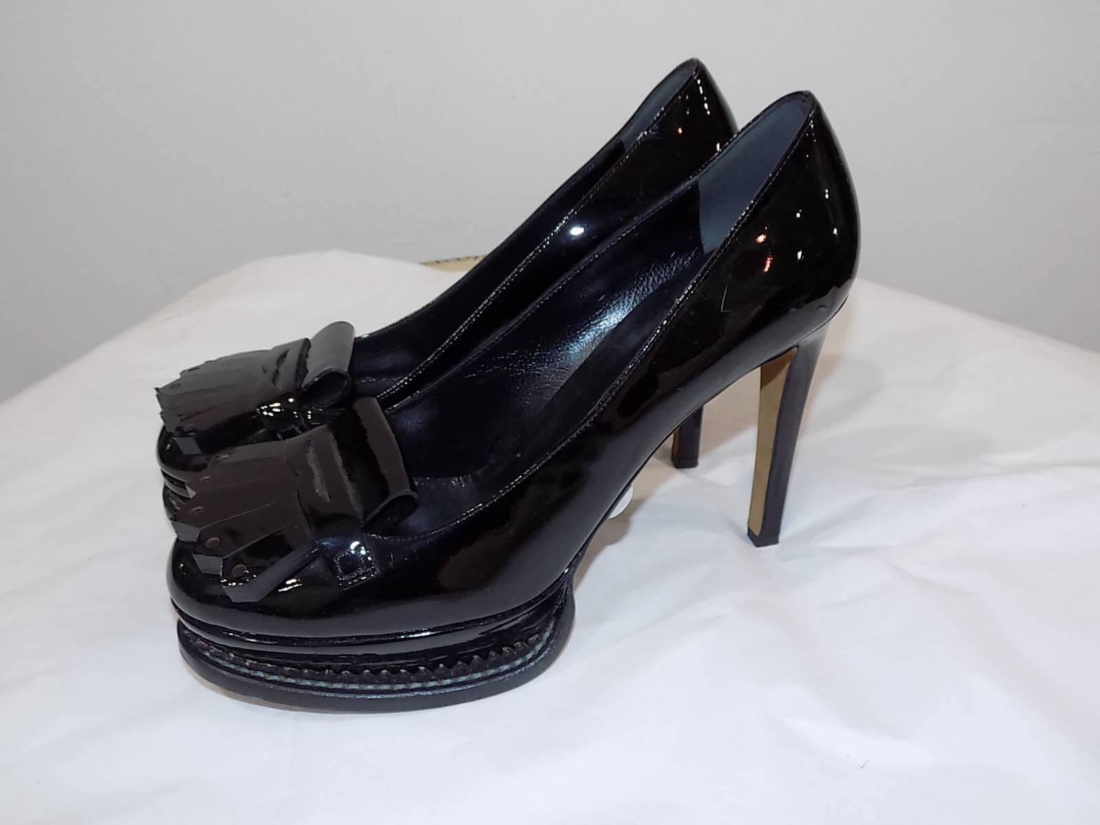 Perfect stylish for work Moschino Fabulous Oxford High Heel black Shoes Pumps sz 39. Heel 5