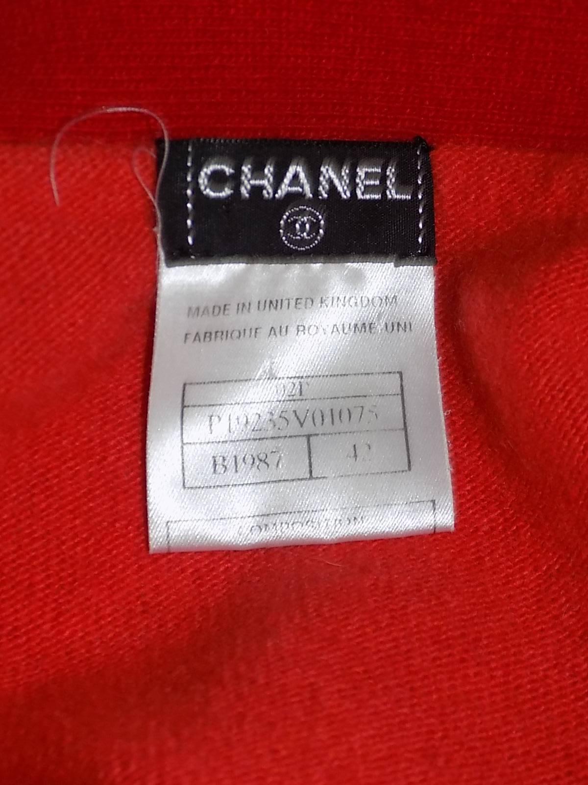 Chanel cashmere red orange 3 piece cardigan sweater set sz 40 For Sale 1