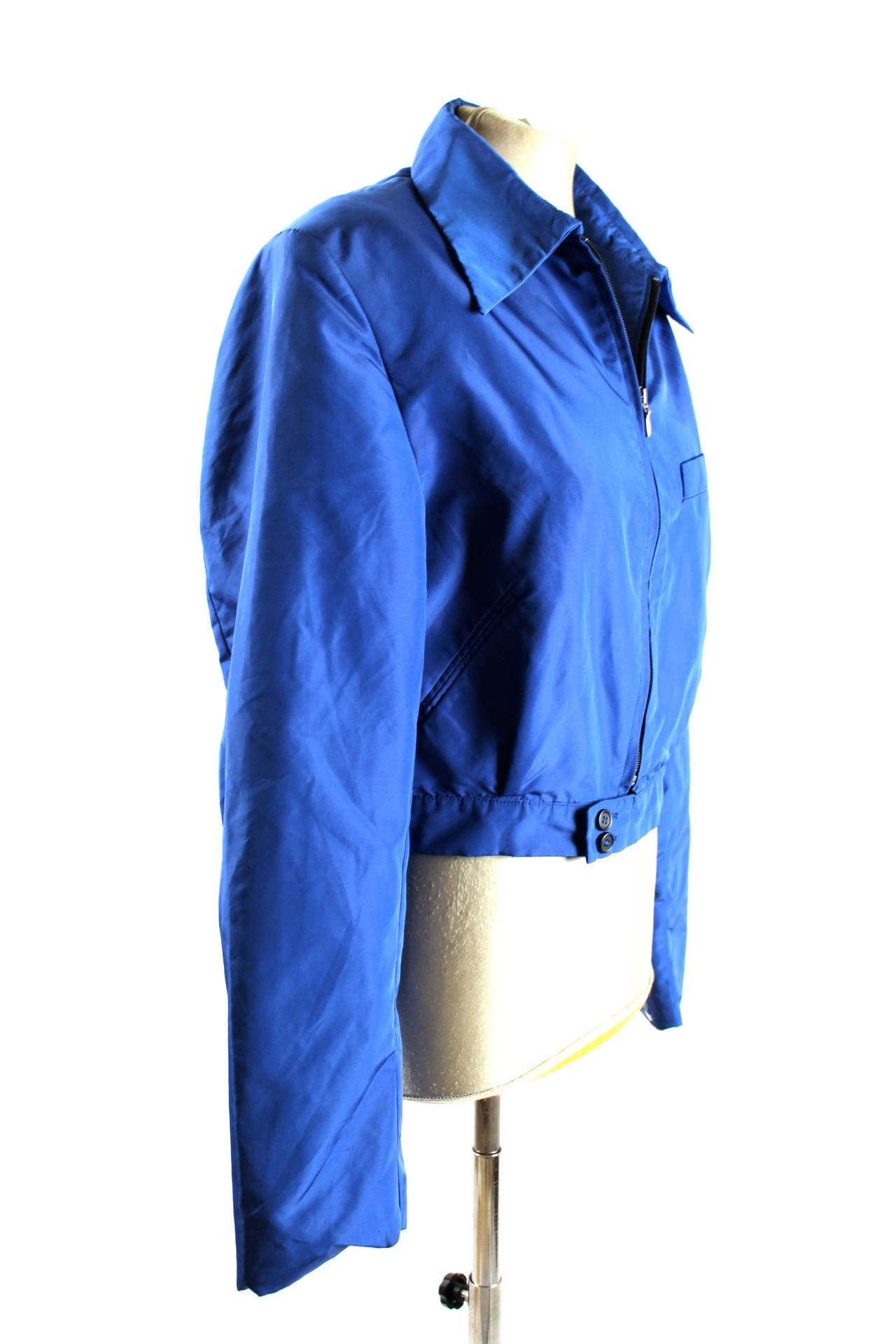 Rare Jacket from Alexander McQueen

Blue jacket from The Hunger Collection

Faux pockets to the front of jacket but has 2 usable inner pockets with button fastening. 

Very rare label with McQueen's Date of Birth

Includes original McQueen