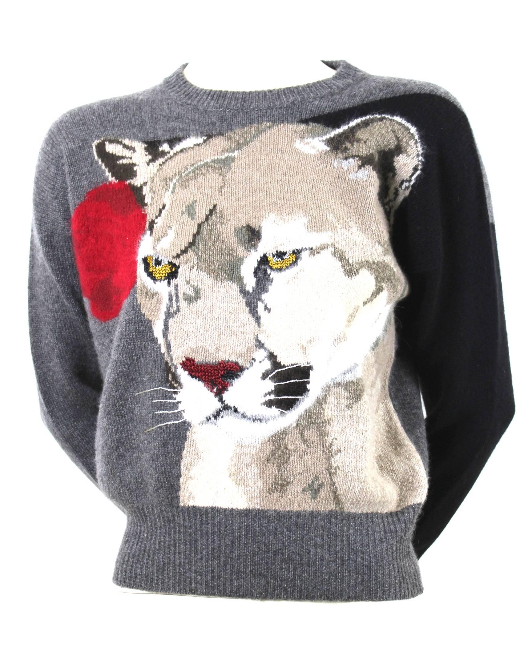 Krizia Maglia Cashmere Animal Series Sweater
Made in Italy
Size 38