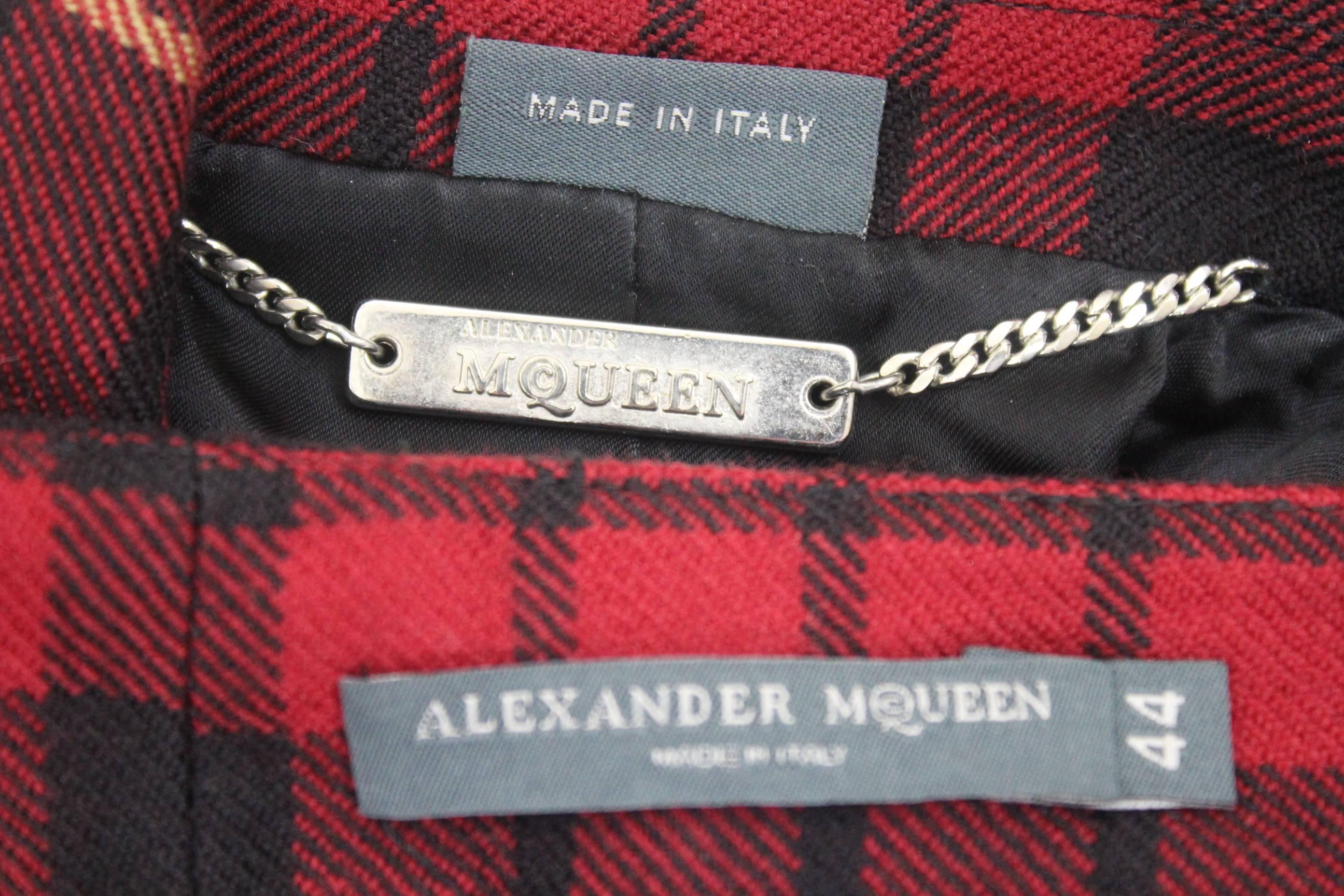 Alexander McQueen 2006 Widows of Culloden Collection 5