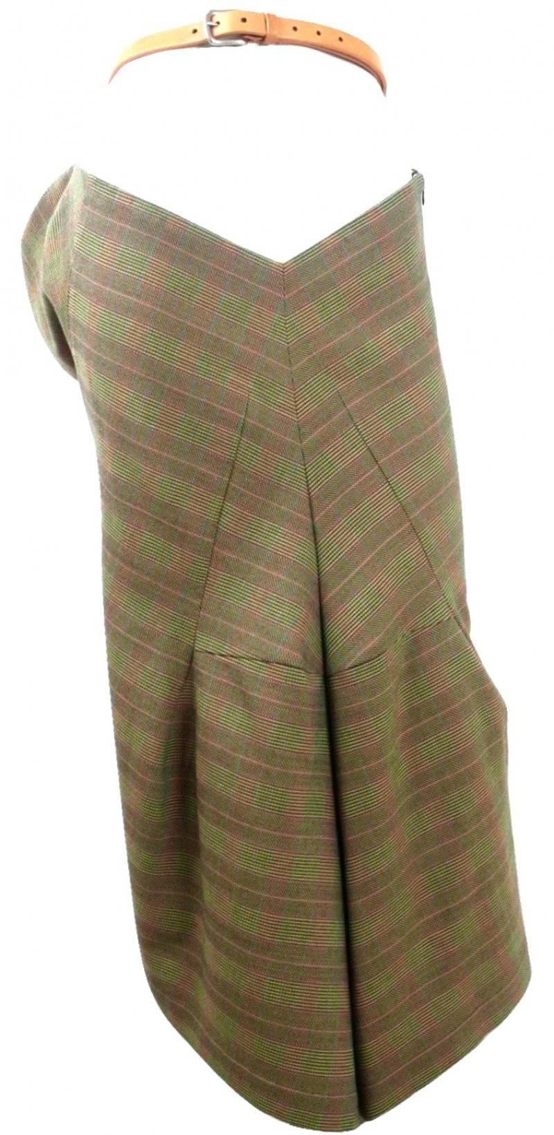 Junya Watanabe 1997 Runway Collection
Leather Belt Bum Bag Skirt
Very unusual low cut
Labelled size M
Belt size will fit 22 - 28 inch waist
Excellent Condition

