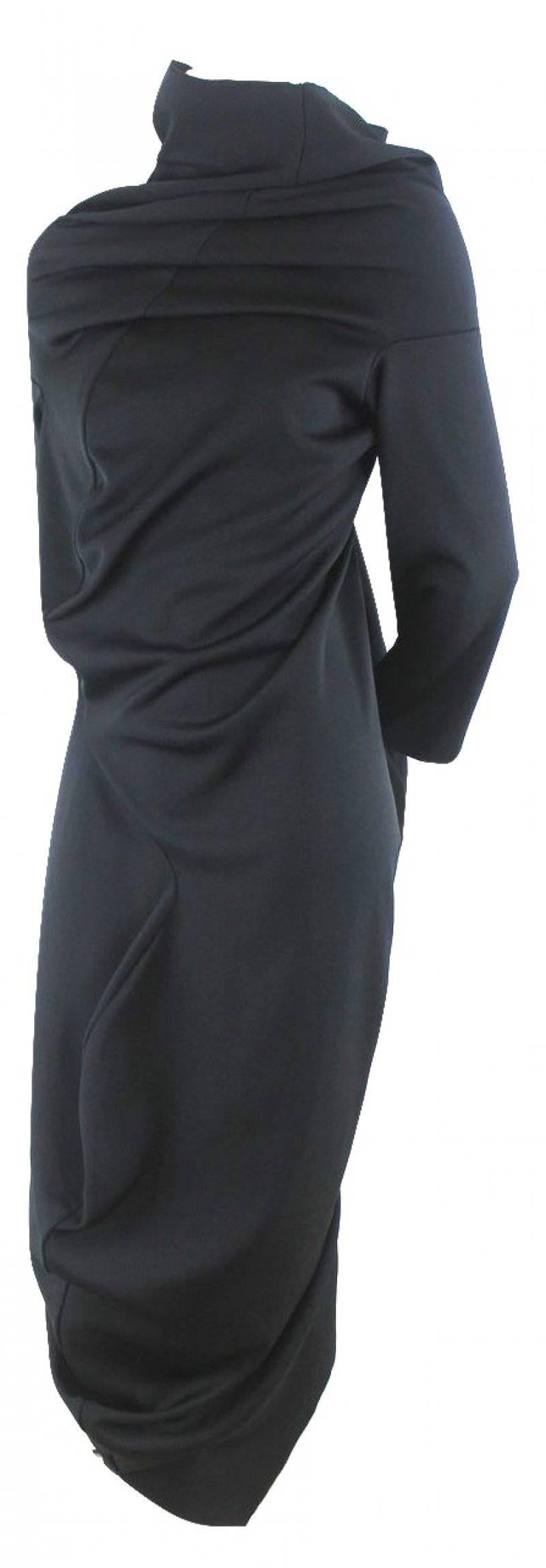 Comme des Garcons 2011 Collection S-Curve Dress
Labelled size L
Excellent Condition 