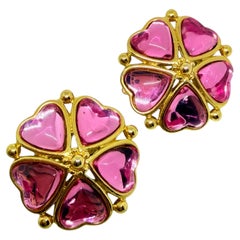 TRIFARI signed vintage gold tone pink glass hearts designer clip on earrings