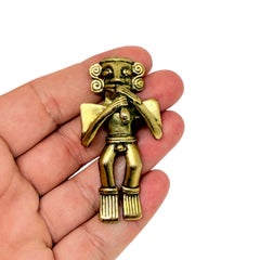 ALVA MUSEUM REPLICAS signed vintage gold tone Aztec Mayan figural brooch