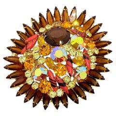 Broche de créateur JULIANA DELIZZA ELSTER, couleur or, ambre, corail, forme navette, strass