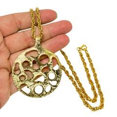 Collana con ciondolo geometrico in stile modernista color oro vintage di KRAMER, con catena di design