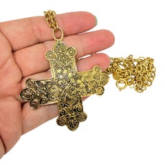 ACCESSOCRAFT NYC vintage gold tone maltese cross pendant designer chain necklace