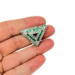 Vintage silver tone emerald rhinestones art deco triangle 1930's fur clip