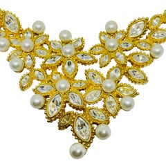 CHRISTIAN DIOR signed vintage gold plated faux pearls crystals flower necklace