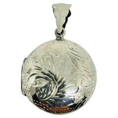 Vintage sterling silver 925 etched locket pendant necklace