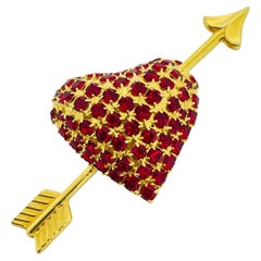 BAUER signed vintage gold tone red crystals heart arrow designer brooch