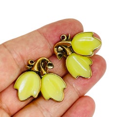 TRIFARI crown ALFRED PHILIPPE gold tone yellow glass tulip 1950 clip on earrings