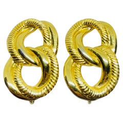 TRIFARI signed vintage gold tone chain links designer clip on earrings