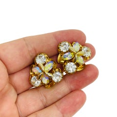 Orecchini a clip di design vintage con strass Aurora color oro a forma di fiore