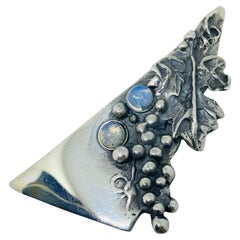 Vintage sterling silver 925 opal grapes design massive European art brooch