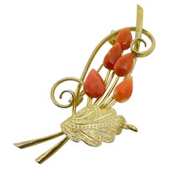 Vintage gold tone natural salmon coral cabochons leafs designer brooch