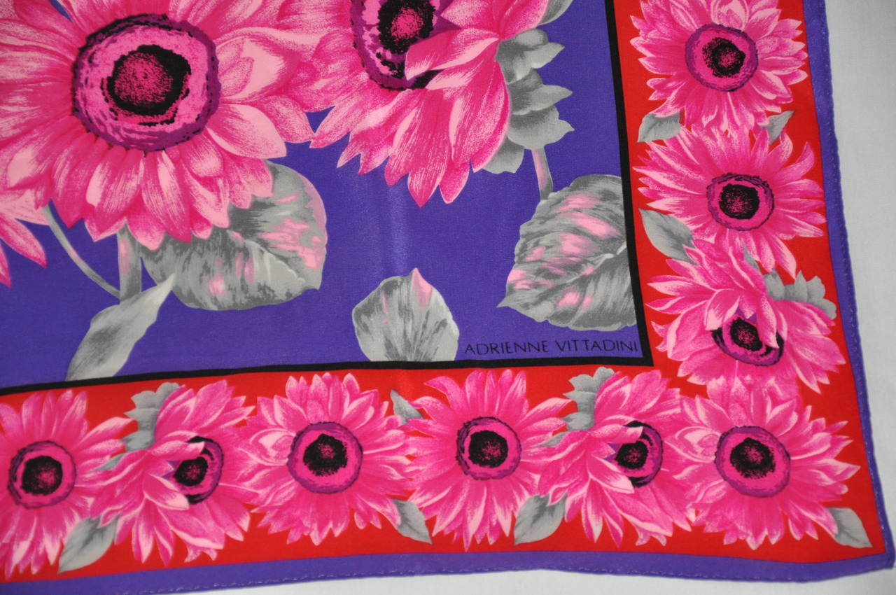 Adrienne Vittadini - Écharpe en soie à fleurs multicolores et audacieuses Excellent état - En vente à New York, NY
