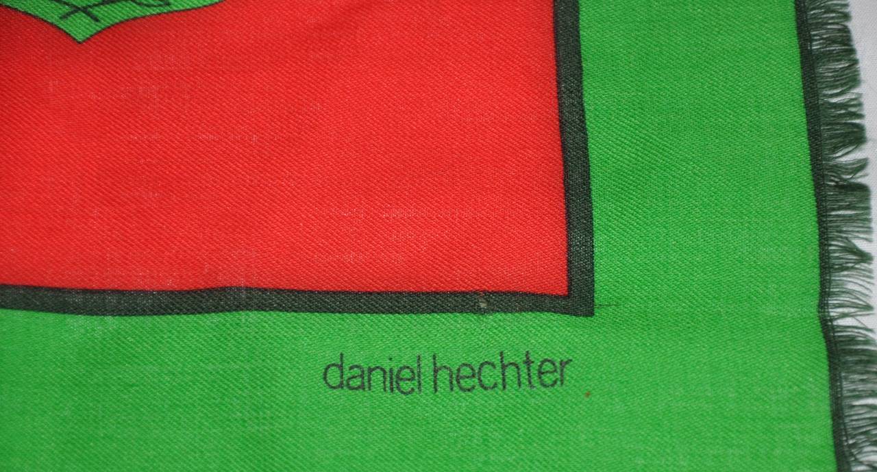 Daniel Hechter - Écharpe en laine multicolore et audacieuse à franges Excellent état - En vente à New York, NY