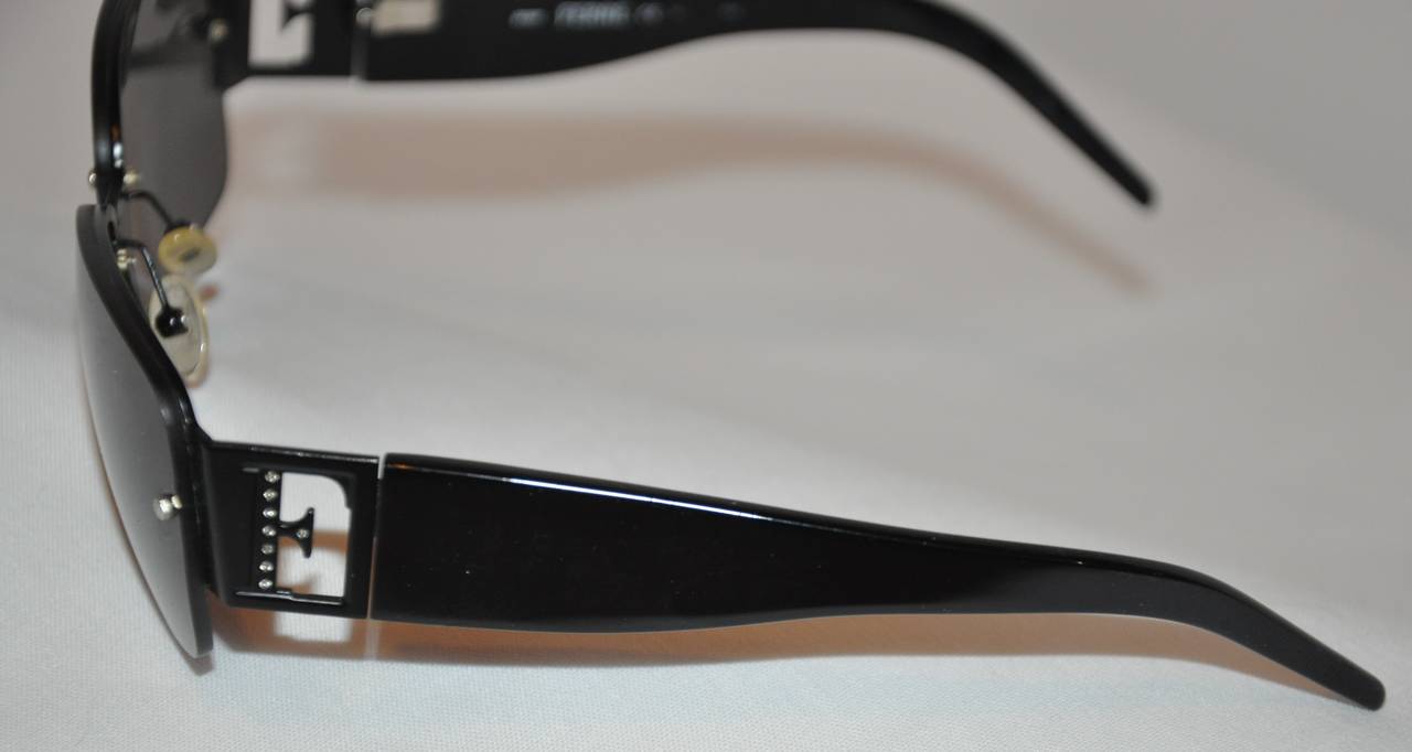 Granfranco Ferre Black Hardware & Lucite with Signature Logo Sunglasses