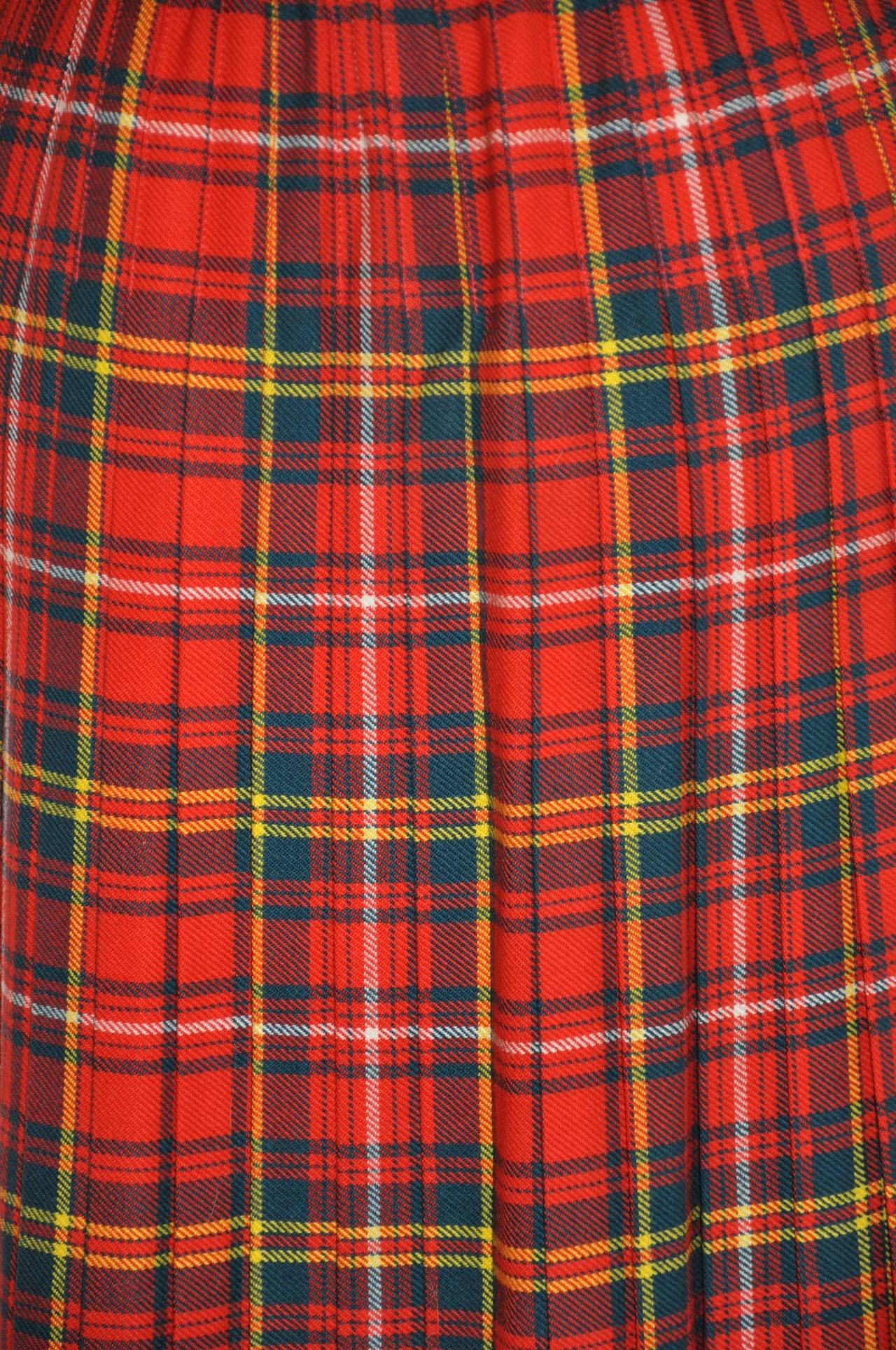 L.S. Ayres & Co Bold Red Plaid Maxi Wrap Skirt In Excellent Condition For Sale In New York, NY