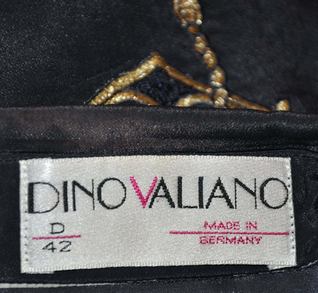 Dino Valiano Navy & Cream with Gold Lame Accent Stripe Silk Blouse In Good Condition For Sale In New York, NY