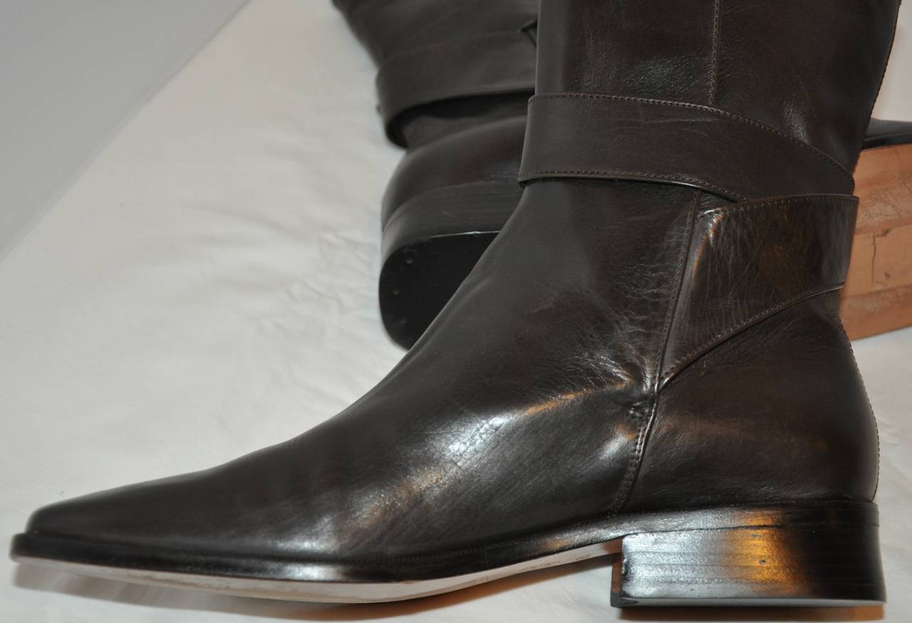 Jil Sander Black Calfskin Wrap-Around Boots In Excellent Condition In New York, NY