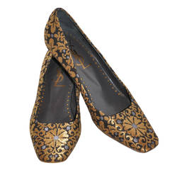 Yves Saint Laurent Woven Gold Lame Floral Kitty Heel Pumps 8