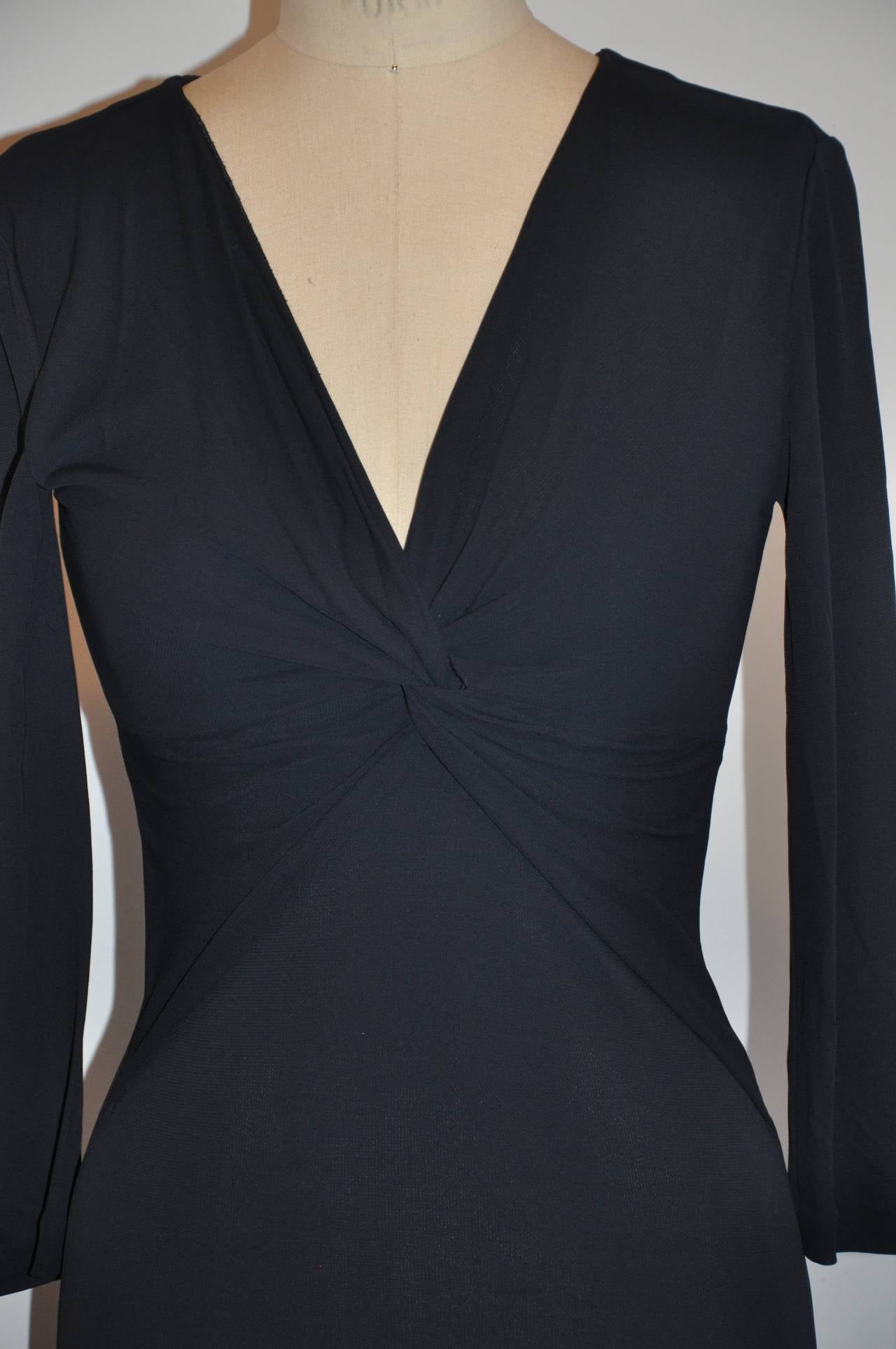 Noir Georgio Armani - Robe en jersey de soie bleu nuit ajustée à la forme en vente