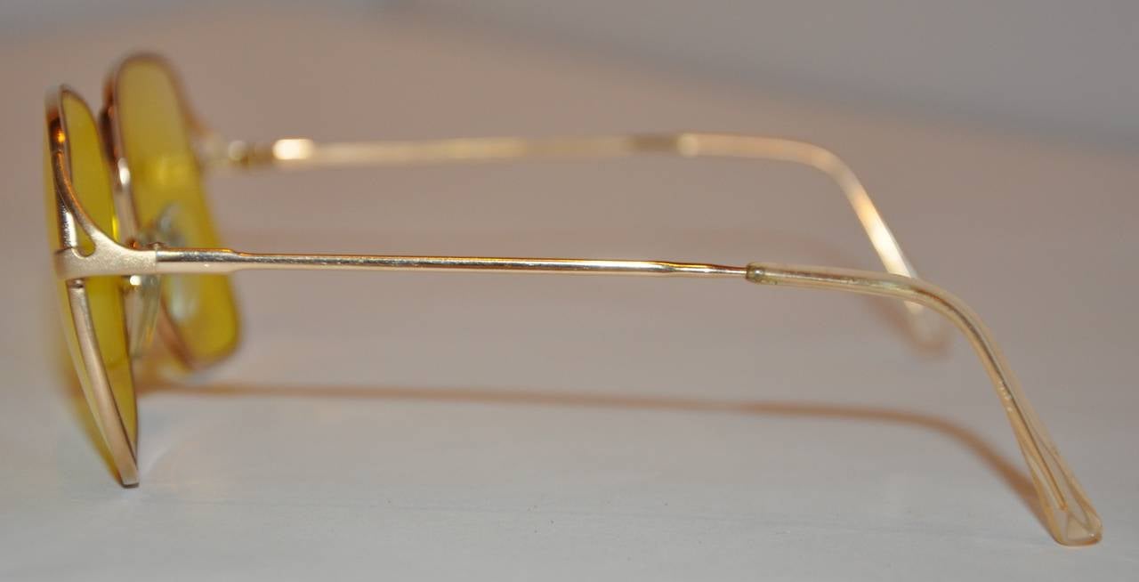 gafas de sol montura amarilla