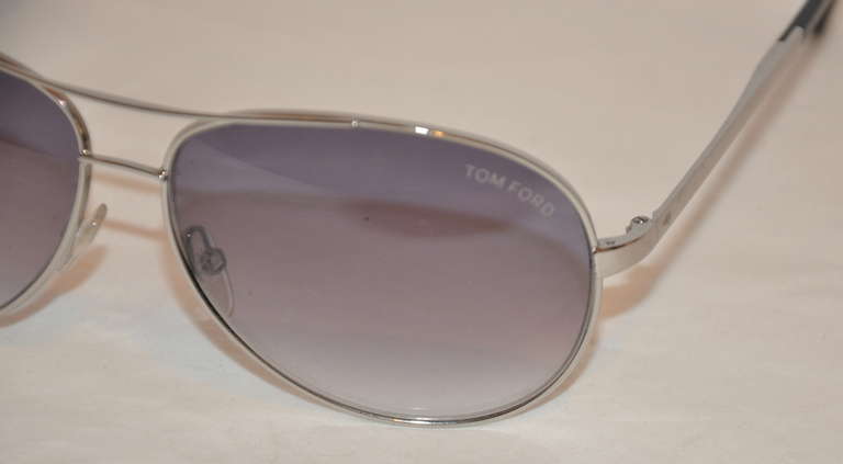 Tom Ford silver hardware sunglasses measures 2
