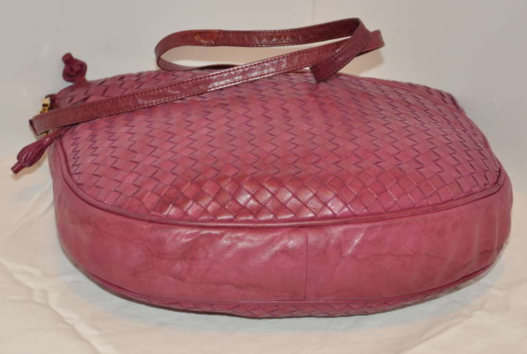 Brown Bottega Veneta Fuchsia Large Woven Lambskin Shoulder Bag For Sale