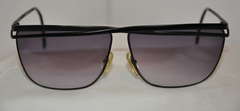 Laura Biagiotti Schwarze Sonnenbrille mit mattem Metallrahmen und Etui