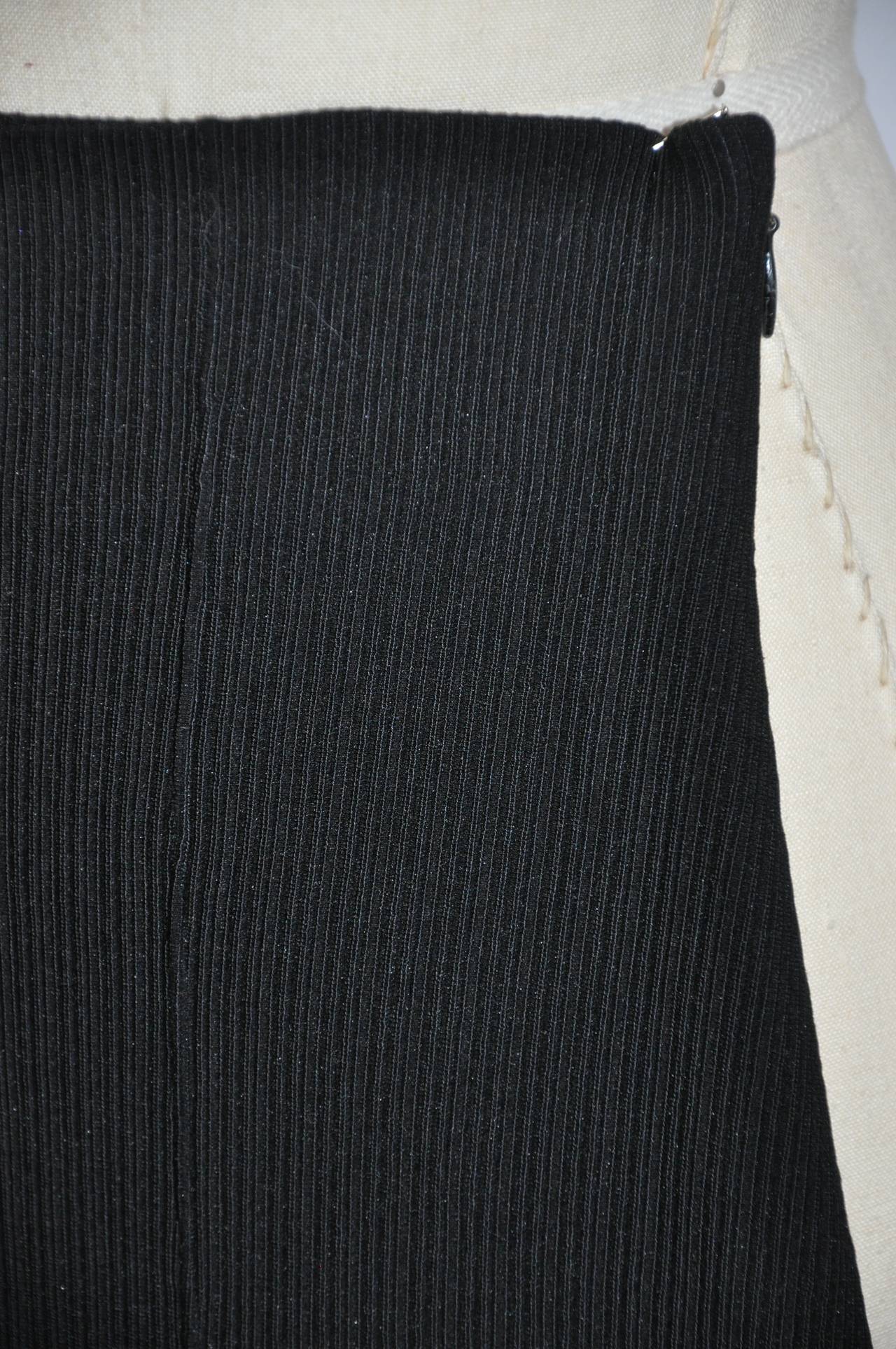 Noir Romeo Gigli - Pantalon noir à fermeture éclair latérale, taille haute en vente