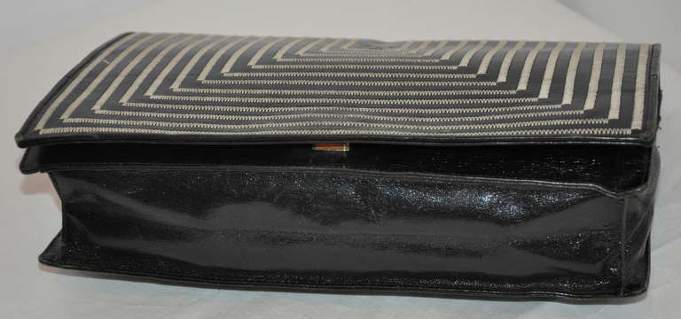 Fendi Signature Black Calfskin with Detailed Embroidery Clutch & Shoulder Bag In Excellent Condition In New York, NY