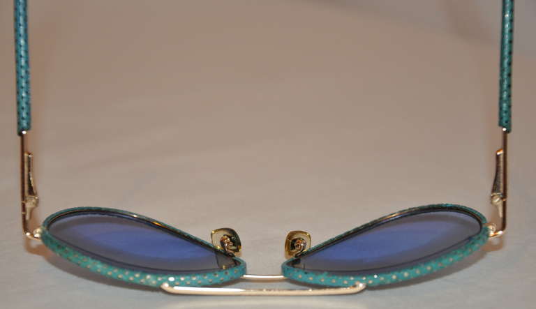 Verspiegelte Sonnenbrille von Versace mit Goldbeschlägen und Schildpatt-Details im Angebot 1